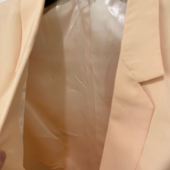 Women's Long Sleeve Suit Jacket/Blazer. Peach. Medium. Business Casual. Preppy. - Picture 7 of 13